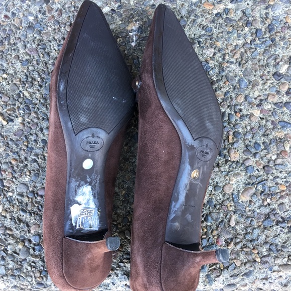 Prada Brown Suede Heels 11 - Picture 4 of 5